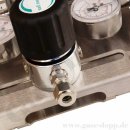 Batteriedruckminderer Entspannungsstation Druckregelstation - halbautomatische Umschaltung - 60 bar - 6 bar fest eingestellt -1-stufig - 2 Eingänge M14x1,5 AG - Ausgang 1/4" NPT IG - mit Eigengasspülung - EPDM - für CO2 - Messing verchromt 6.0 - GCE Druva