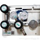 Batteriedruckminderer Entspannungsstation Druckregelstation - halbautomatische Umschaltung - 200 bar - 14 bar fest eingestellt - 1-stufig - 2 Eingänge M14x1,5 AG - Ausgang 1/4" NPT - mit Induktivmanometer + Eigengasspülung - Messing verchromt 6.0 - GCE