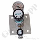 Labor Entnahmestelle auf Wandplatte mit Regulierventil 0,5 bis 10 bar regelbar - Eingangsdruck max. 40 bar - Eingang G 1/4" hinten Ausgang G 1/4" unten - Messing verchromt 6.0 - GCE Druva EMD 40010