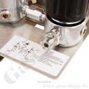 Batteriedruckminderer Entspannungsstation Druckregelstation - halbautomatische Umschaltung - 200 bar - bis 2 bar regelbar - 2-stufig - 2 x IN M14x1,5 AG - OUT 1/4" NPT IG - mit Induktivmanometer + Eigengasspülung - Messing verchromt 6.0 - GCE Druva