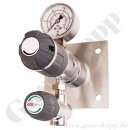 Labor Entnahmedruckminderer auf Wandplatte mit Absperr- & Regulierventil - max. 50 bar / 0,5 - 10,0 bar regelbar - Eingang 1/4" NPT IG oben - Ausgang 1/4" NPT IG unten - FKM - Messing verchromt - GCE DRUVA PLCIVBCWMCP