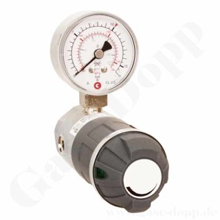 Labor Entnahmedruckminderer Basisversion mit Absperrventil - max. 50 bar / bis 10,0 bar regelbar - Eingang G 3/8" IG hinten - Ausgang 1/4" NPT IG unten - FKM - Messing verchromt 6.0 - GCE DRUVA PLCIVBCFM