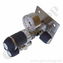 Labor Entnahmedruckminderer auf Wandplatte mit Absperrventil im Eingang + Absperr- & Regulierventil im Ausgang - 50 bar - bis 4,0 bar regelbar - Eingang 1/4" NPT IG oben - Ausgang 1/4" NPT IG unten - EPDM - Messing verchromt 6.0 - DRUVA PLCIEBCWMCP